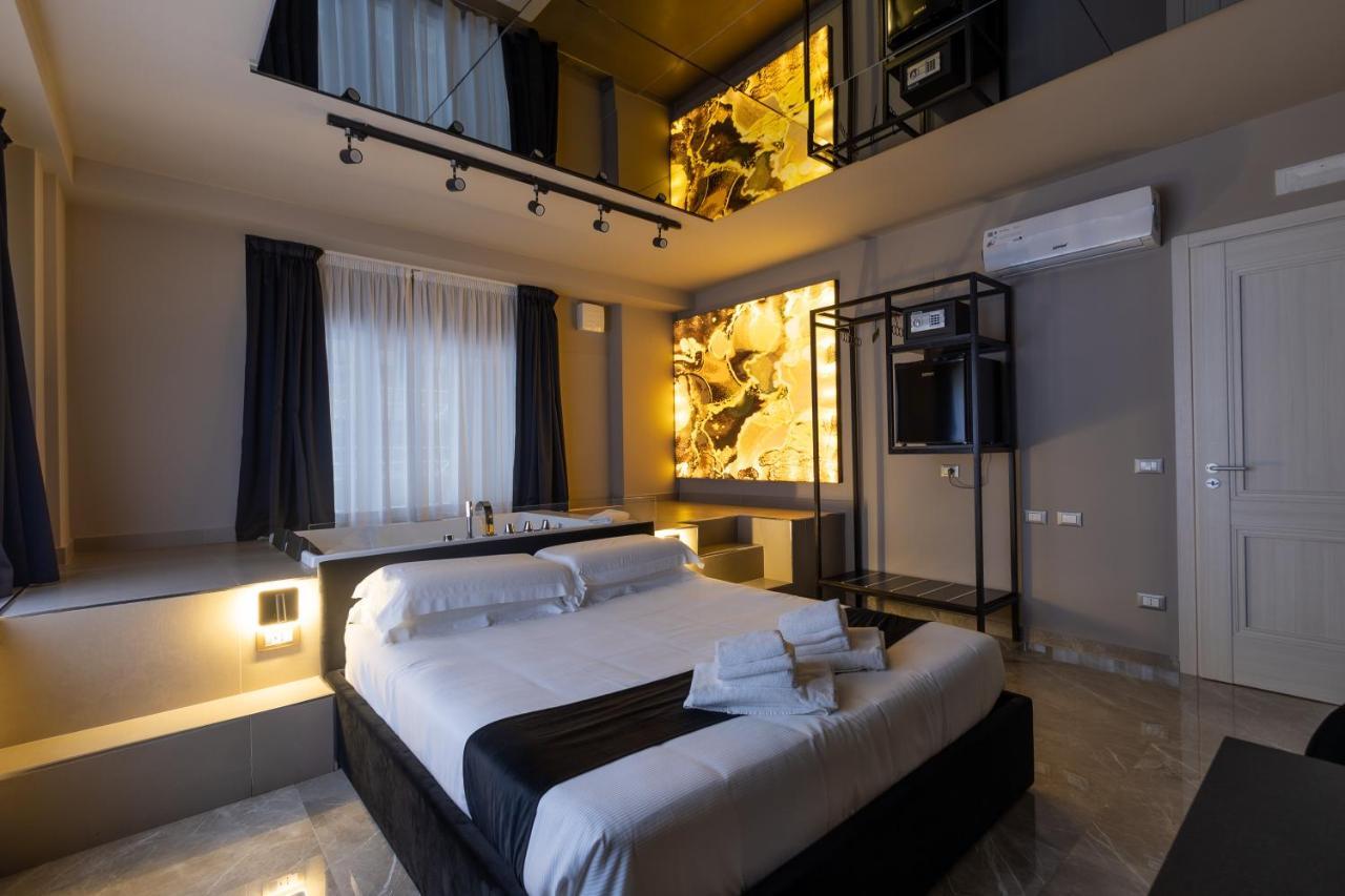 פלרמו Maximum Exclusive Suite & Spa מראה חיצוני תמונה