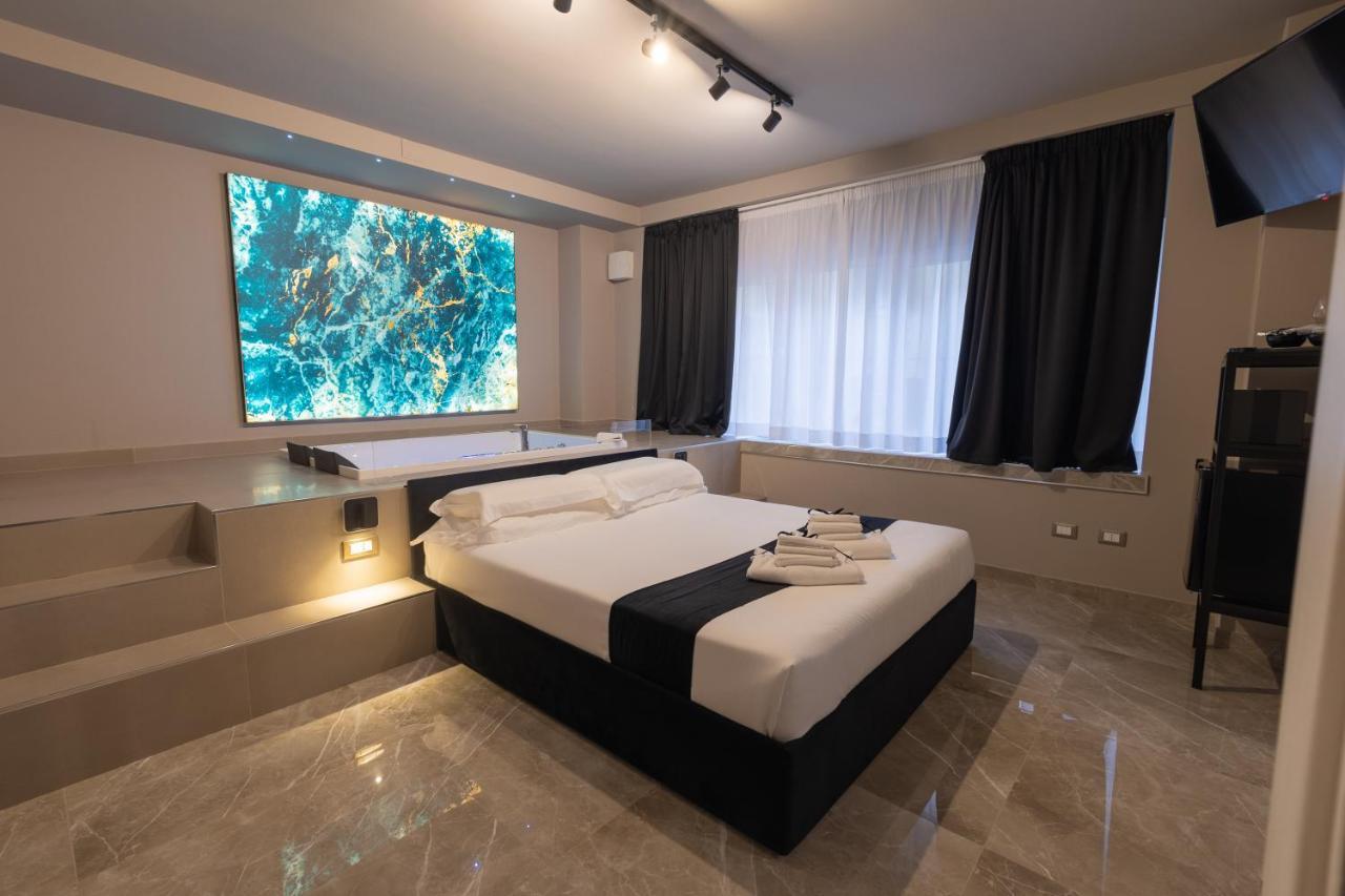 פלרמו Maximum Exclusive Suite & Spa מראה חיצוני תמונה