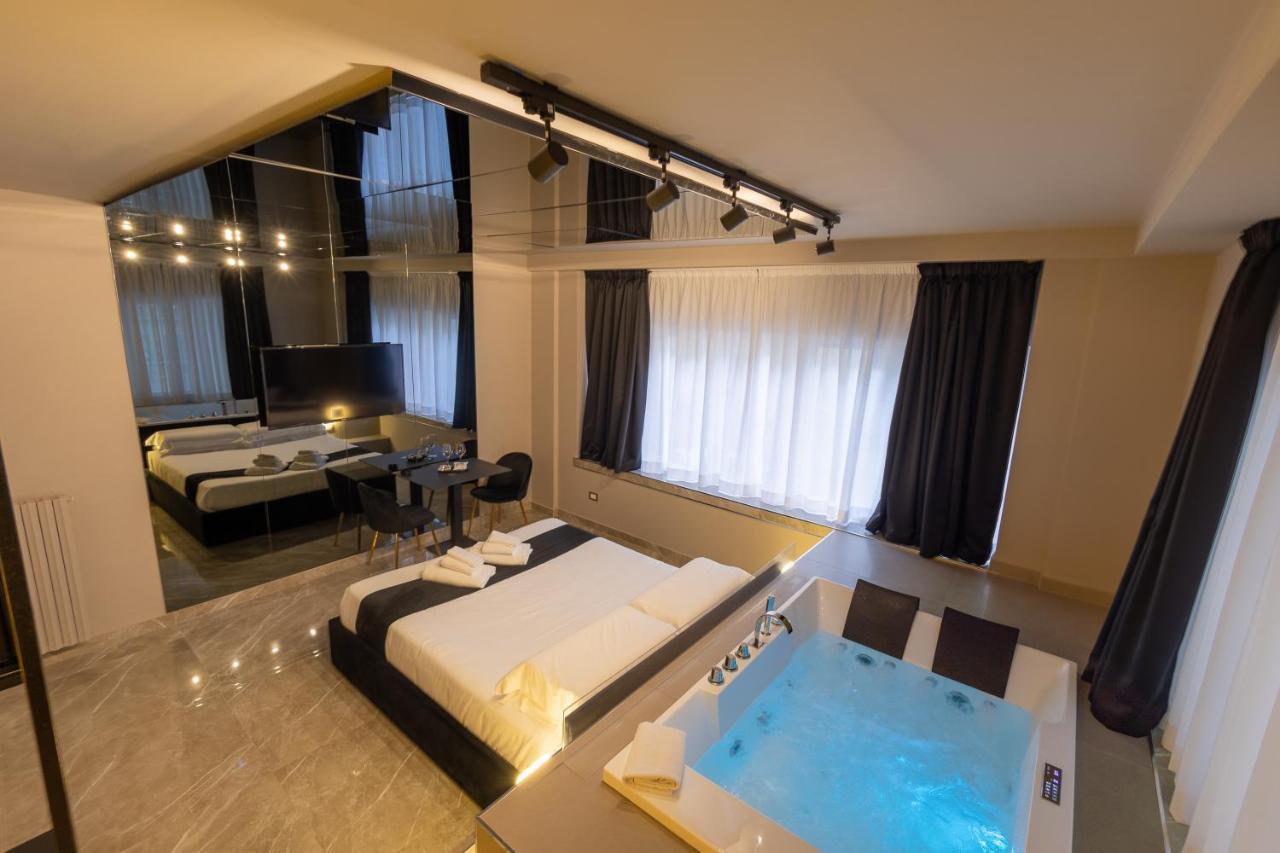 פלרמו Maximum Exclusive Suite & Spa מראה חיצוני תמונה