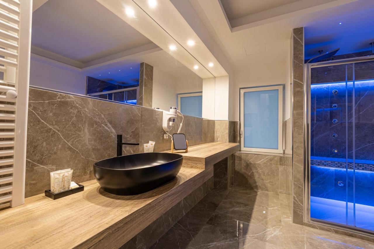 פלרמו Maximum Exclusive Suite & Spa מראה חיצוני תמונה
